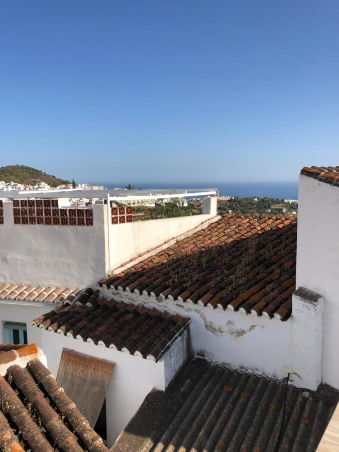 Cerezo'S House - Terrace & Jacuzzi Villa Frigiliana Exterior photo